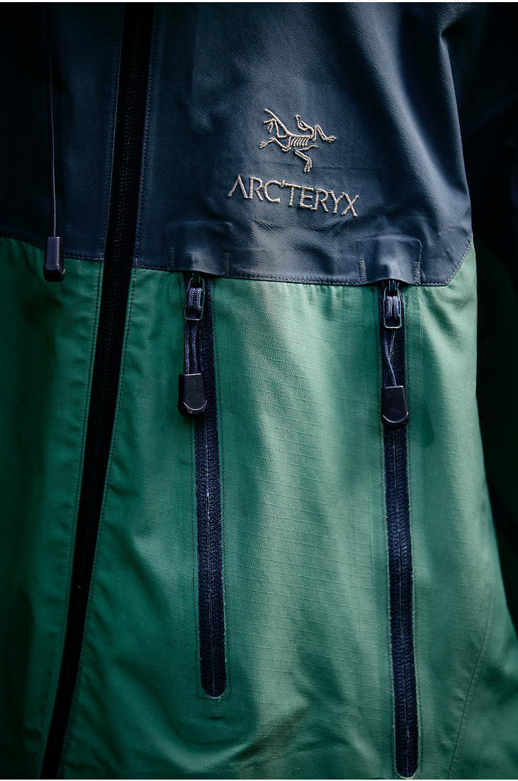 Used Outdoor Clothing & Gear | Arc'teryx ReBIRD™ RESALE Used Outdoor Clothing & Gear | Arc'teryx ReBIRD™ RESALE