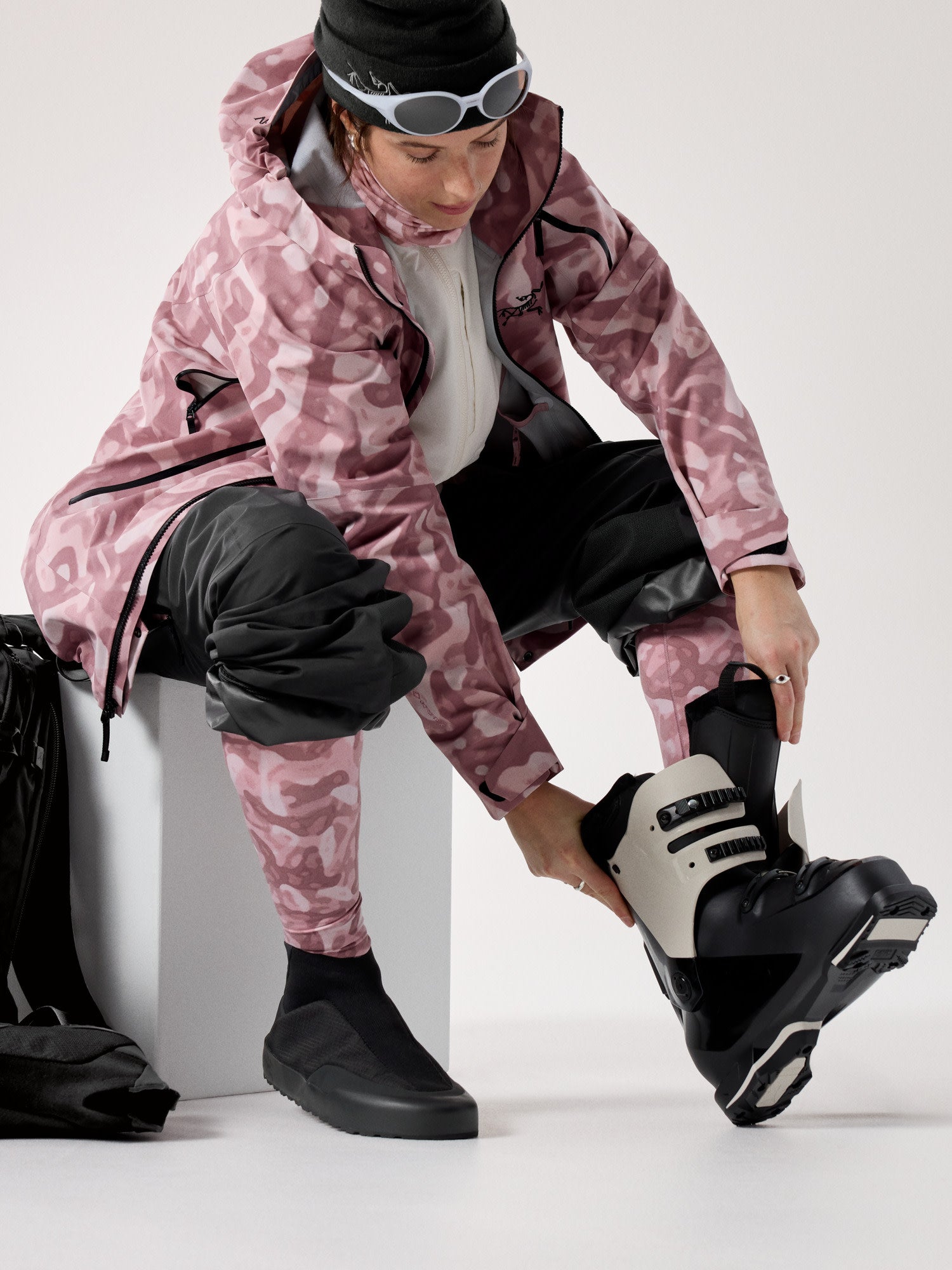 alt1